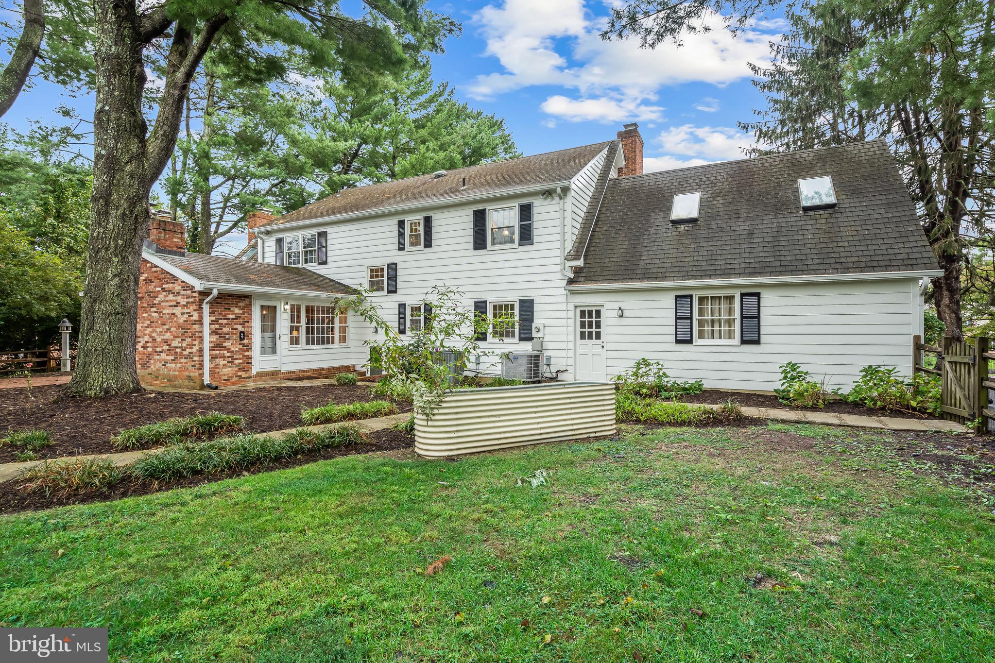 HICKORY CREEK - Residential