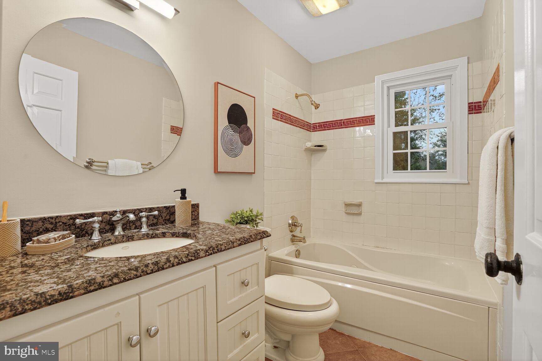 HICKORY CREEK - Residential