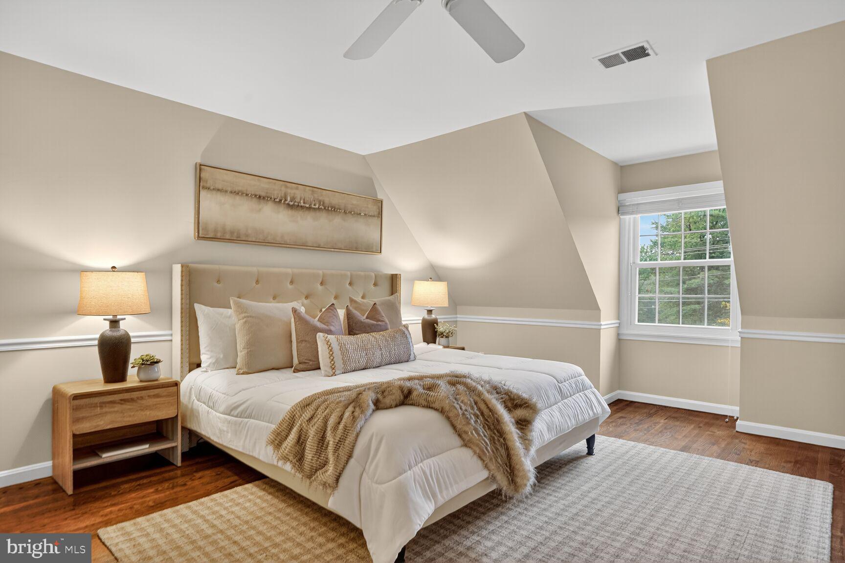 HICKORY CREEK - Residential