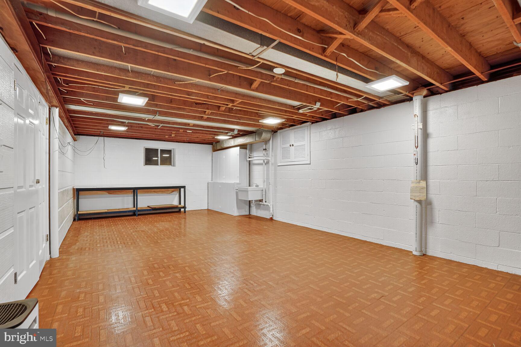 HICKORY CREEK - Residential