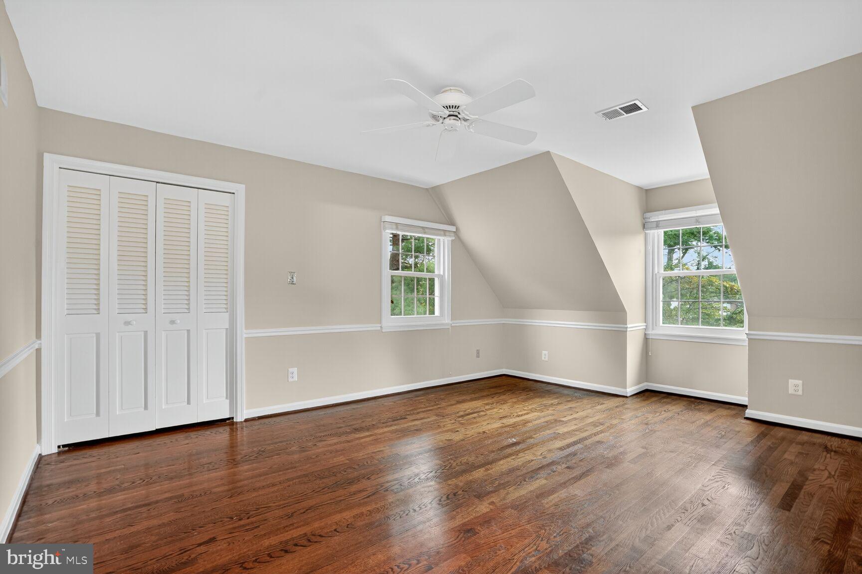 HICKORY CREEK - Residential