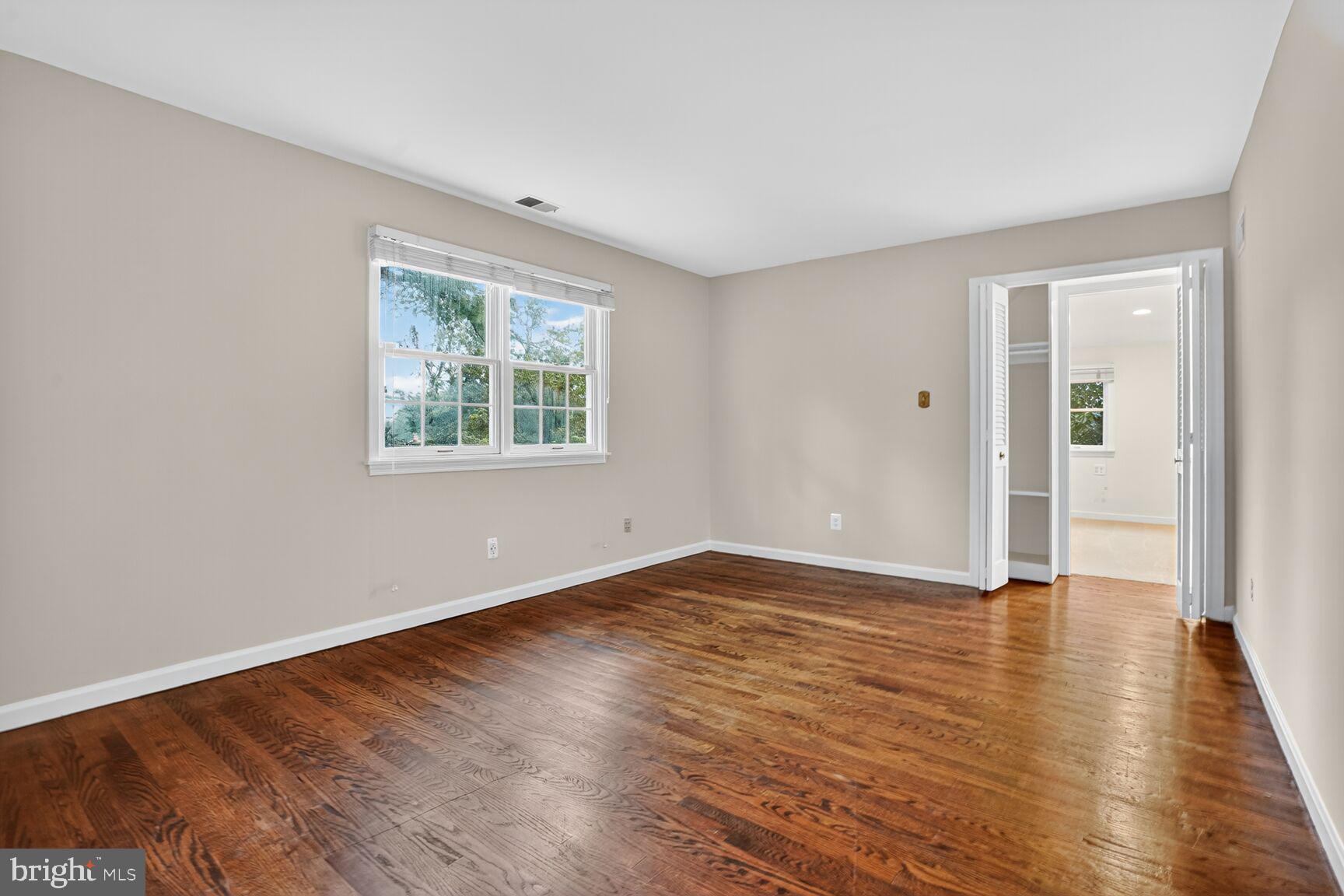 HICKORY CREEK - Residential