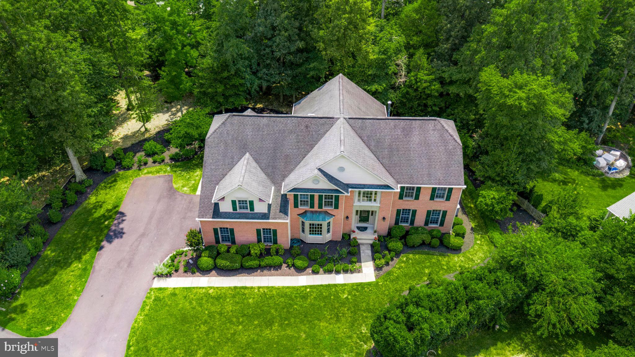 3270 WILLOW GLEN DRIVE