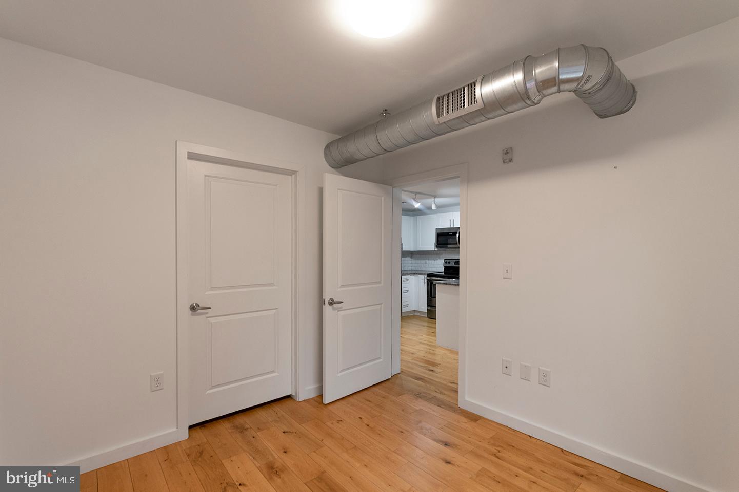 OLD CITY - Residential Lease