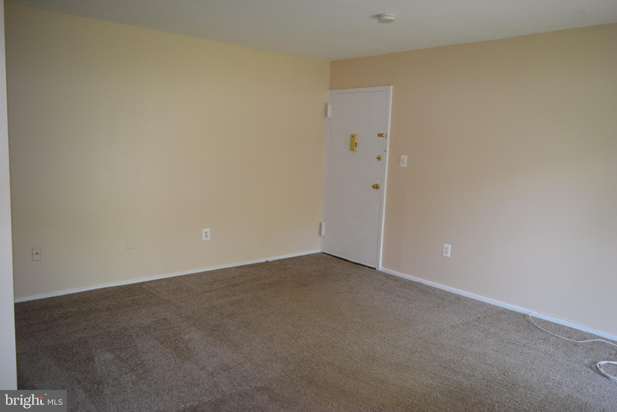 LITTLE RIVER SQUARE - Residential Lease