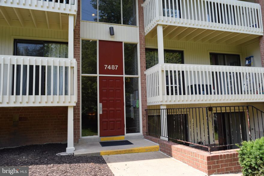 Ready and in Move in Conditions, Good location just a walking distance to public transportation, supermarkets, etc.