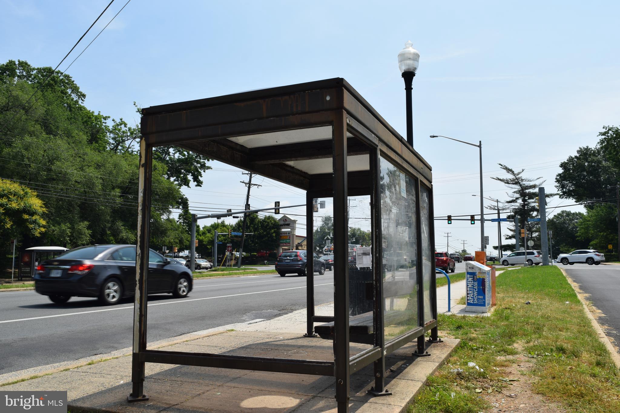 LITTLE RIVER SQUARE - Residential Lease