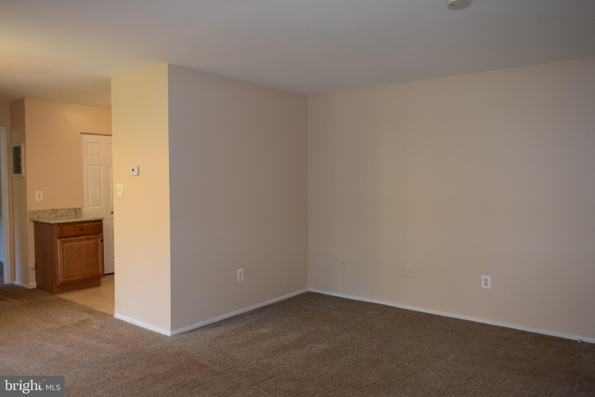 LITTLE RIVER SQUARE - Residential Lease