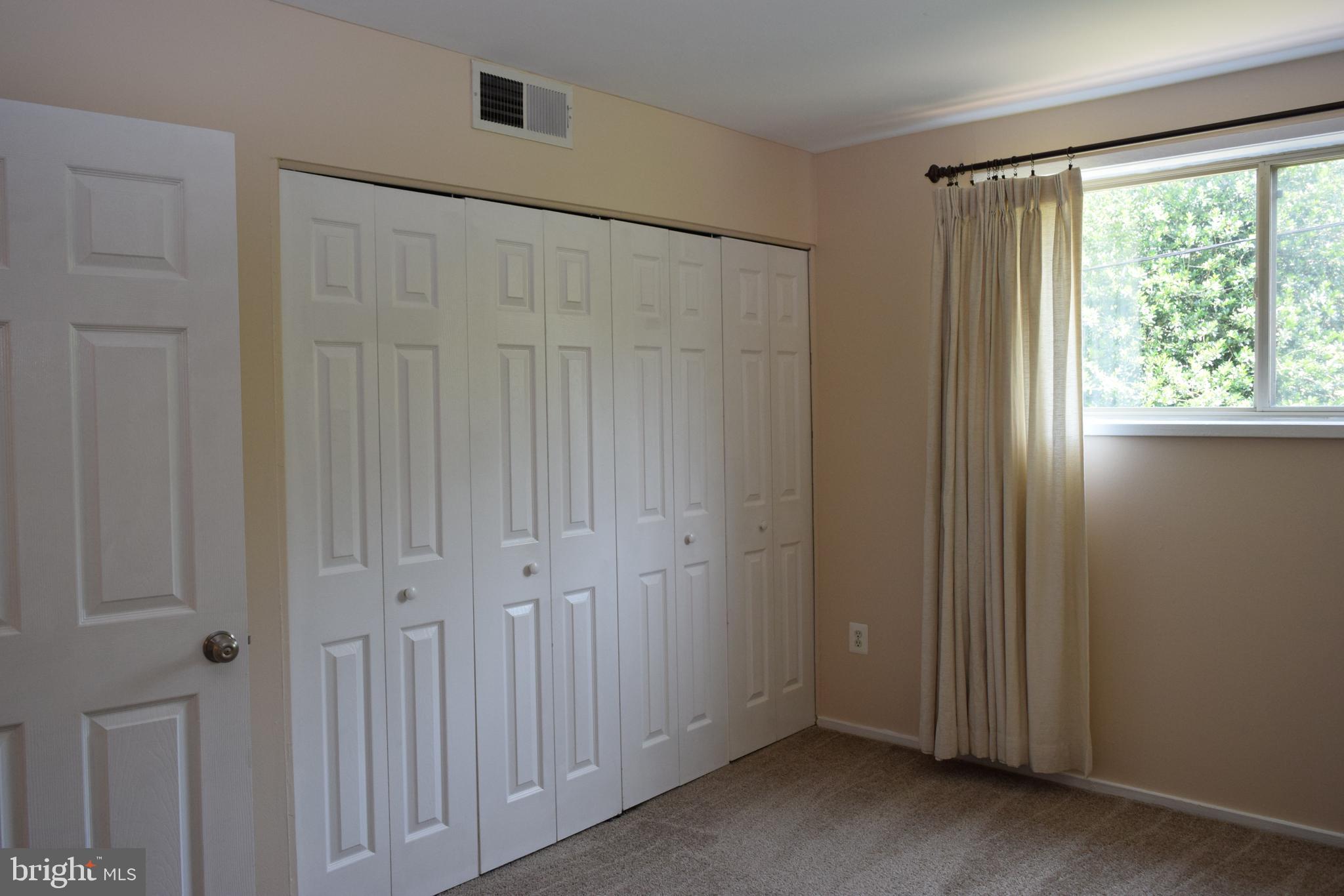 LITTLE RIVER SQUARE - Residential Lease