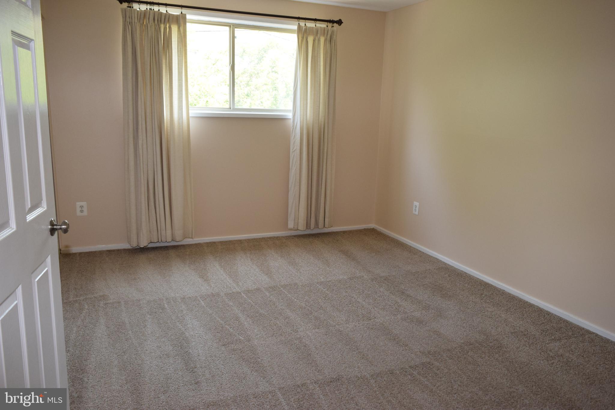 LITTLE RIVER SQUARE - Residential Lease