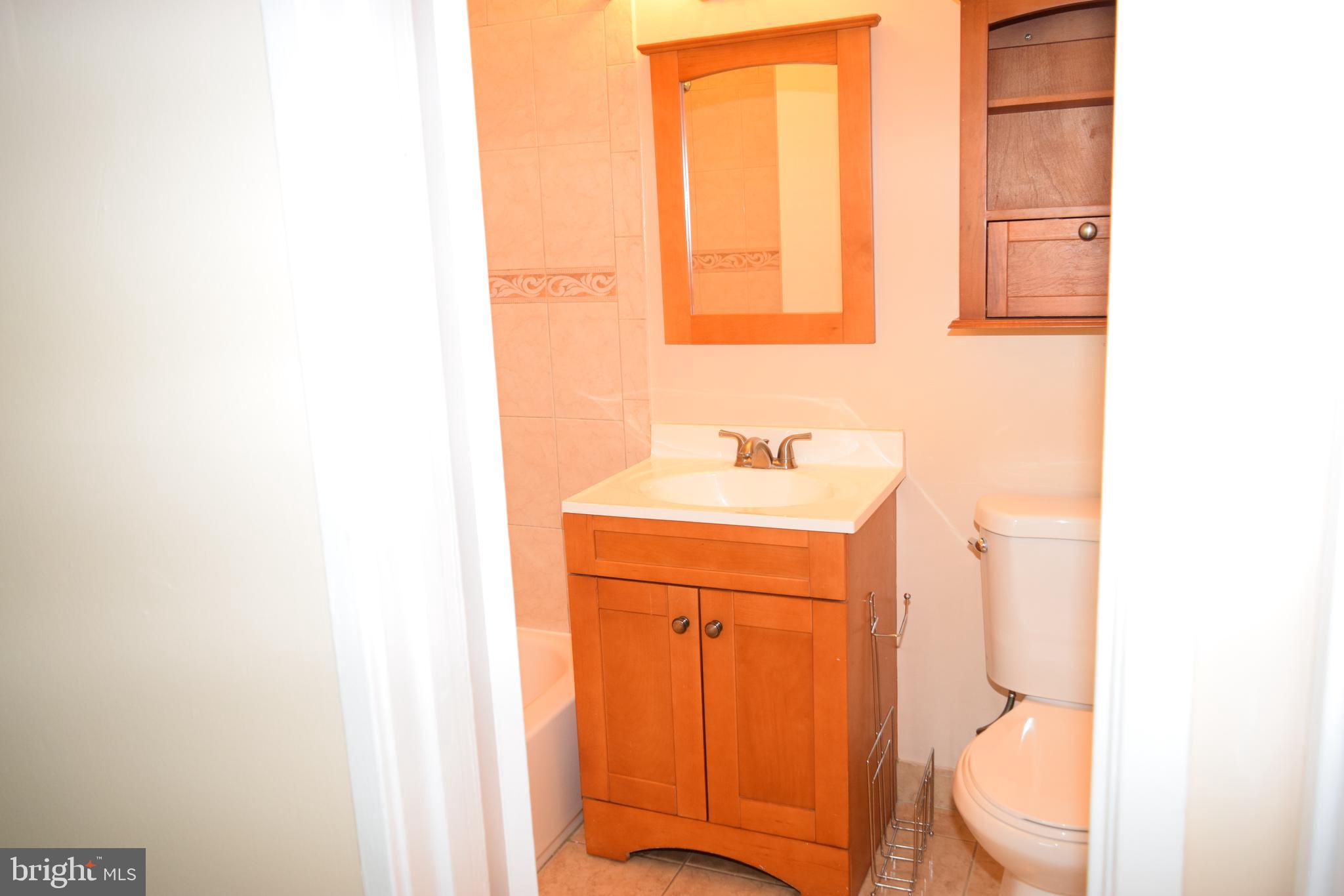 LITTLE RIVER SQUARE - Residential Lease