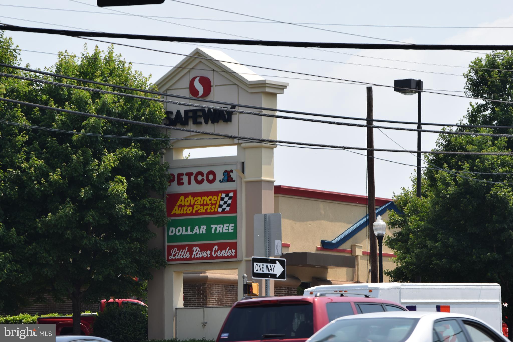 LITTLE RIVER SQUARE - Residential Lease