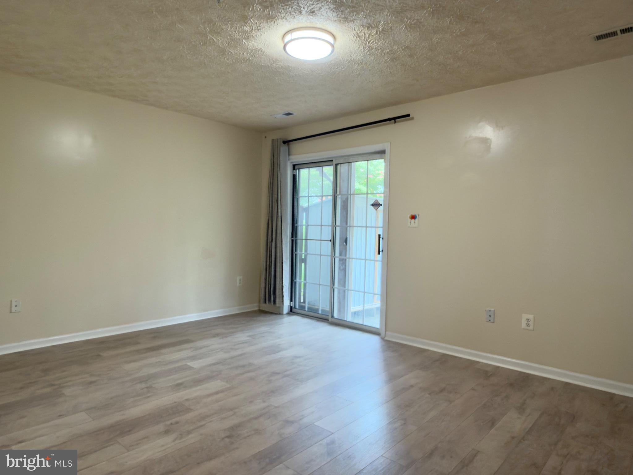 3308 HONEY BEE COURT
