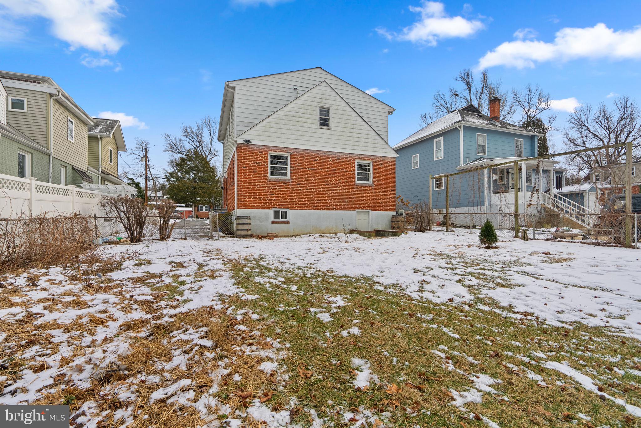 BERWYN HEIGHTS - Residential