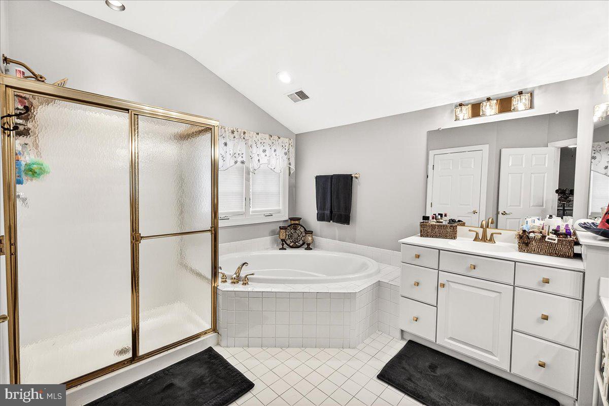 SPRING RIDGE - Residential