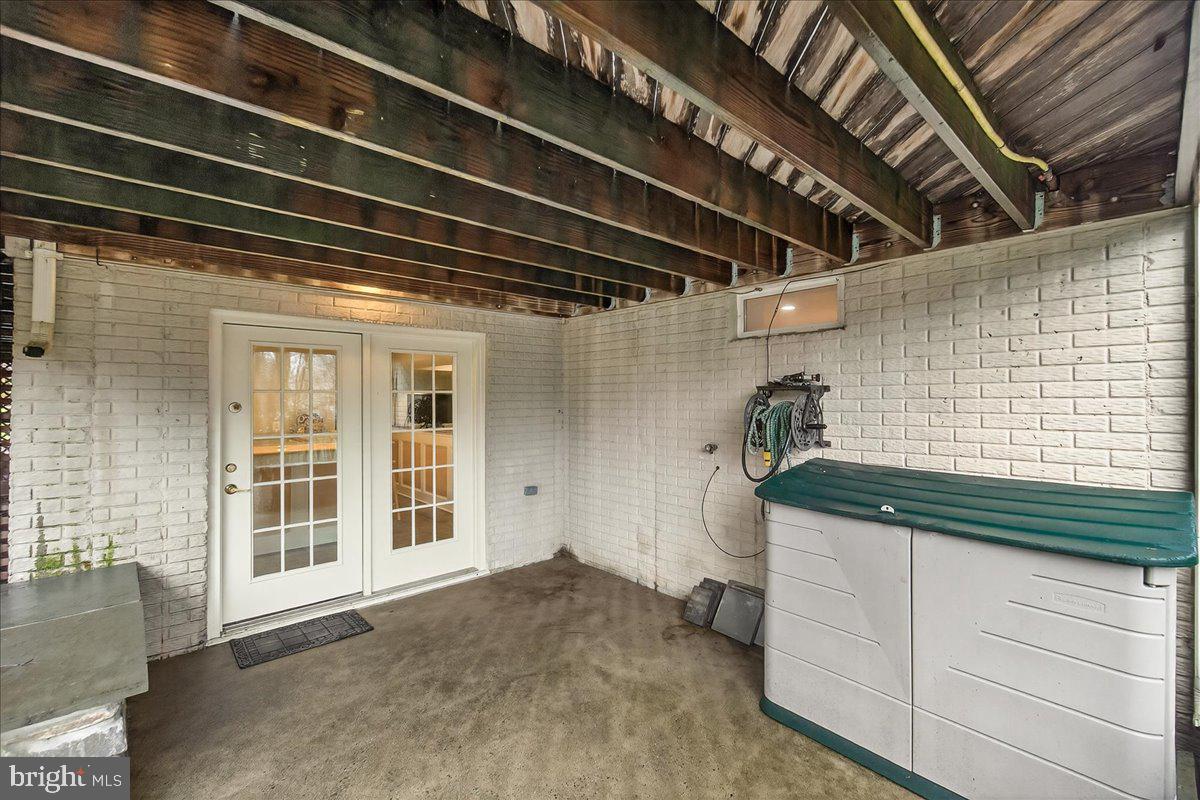 SPRING RIDGE - Residential