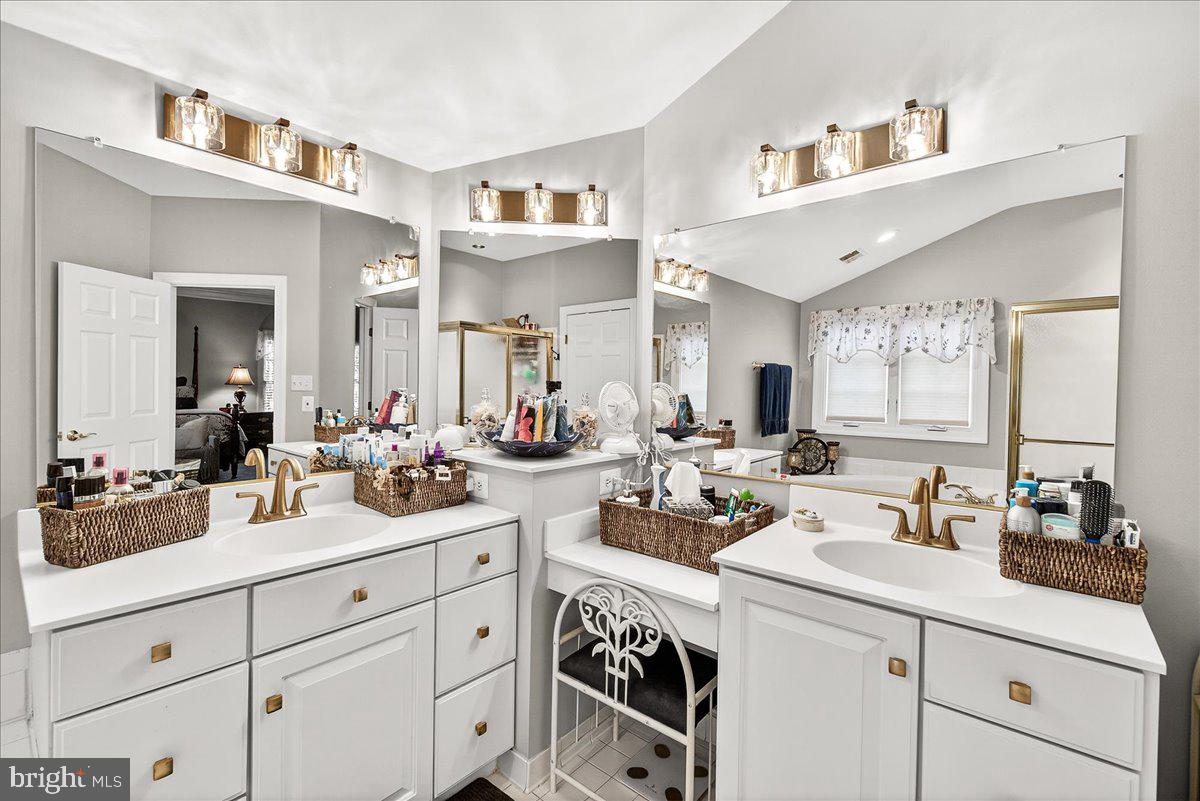 SPRING RIDGE - Residential