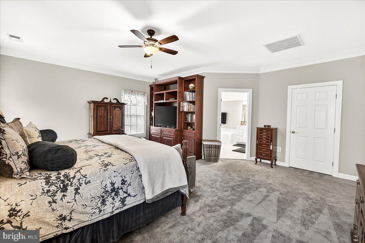 SPRING RIDGE - Residential