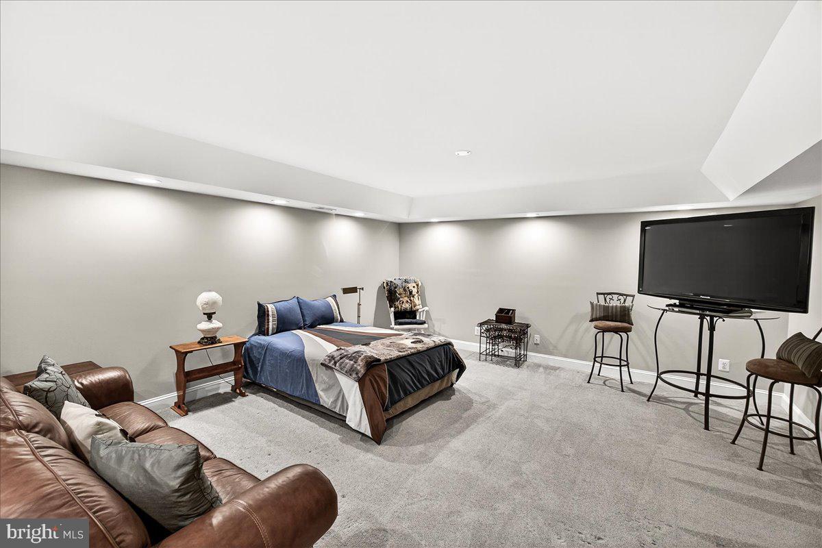 SPRING RIDGE - Residential