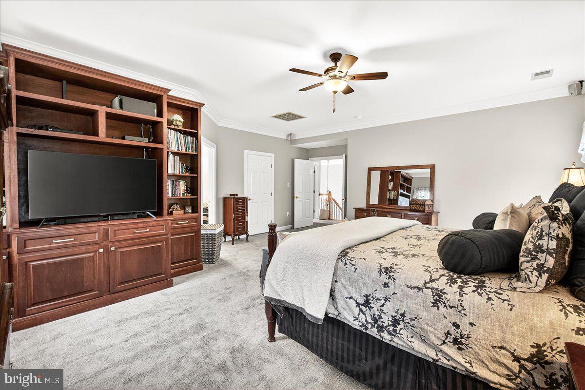 SPRING RIDGE - Residential