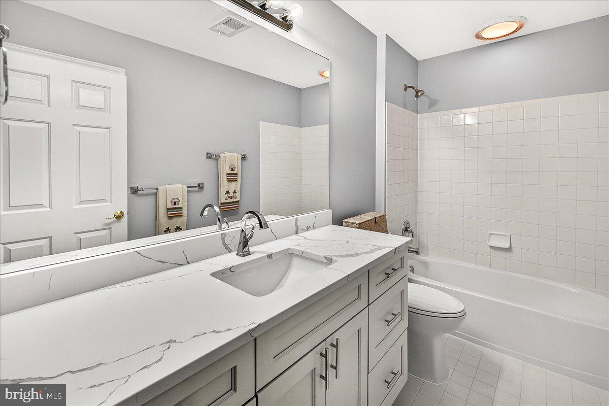 SPRING RIDGE - Residential