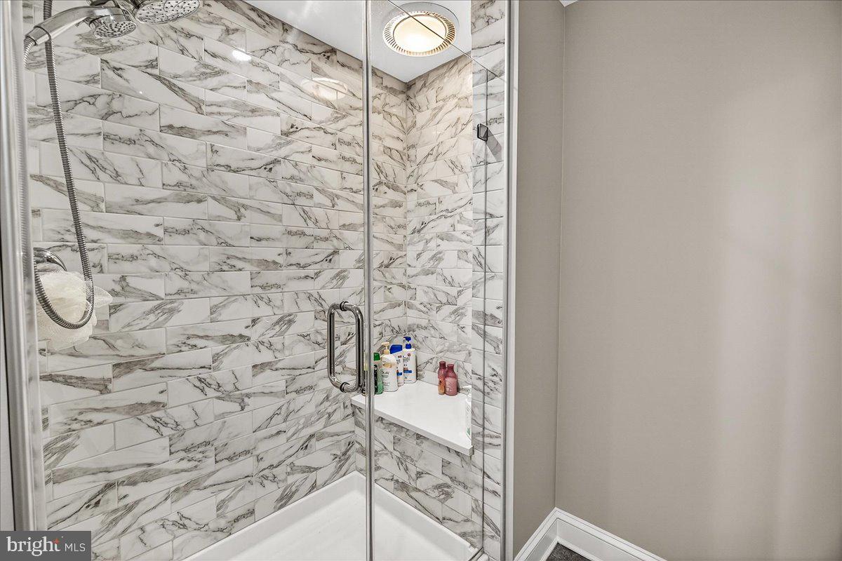 SPRING RIDGE - Residential