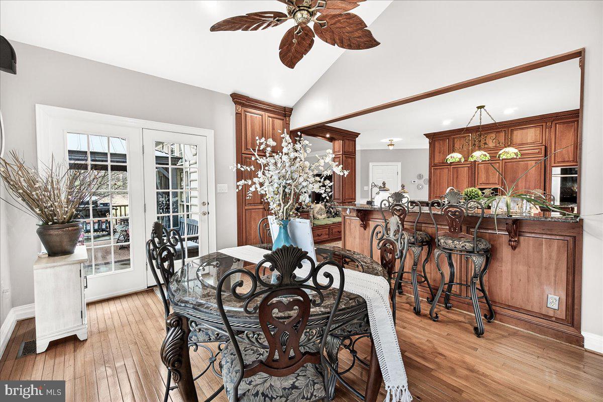 SPRING RIDGE - Residential