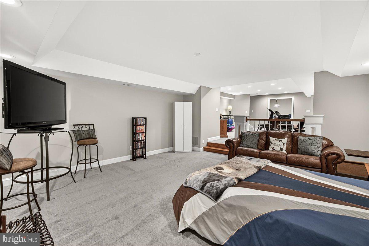 SPRING RIDGE - Residential