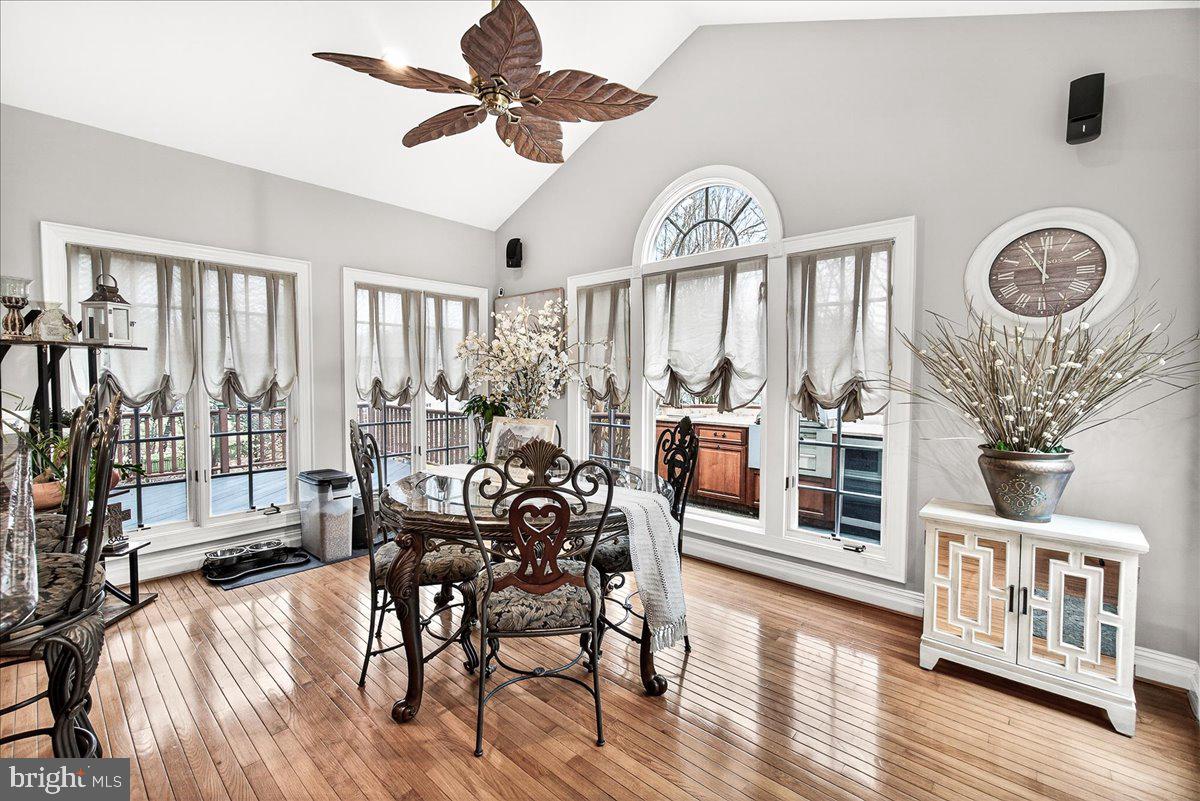 SPRING RIDGE - Residential