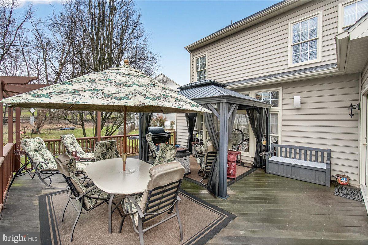 SPRING RIDGE - Residential