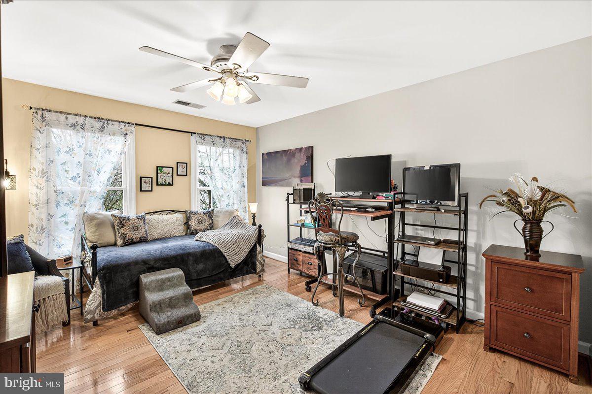 SPRING RIDGE - Residential