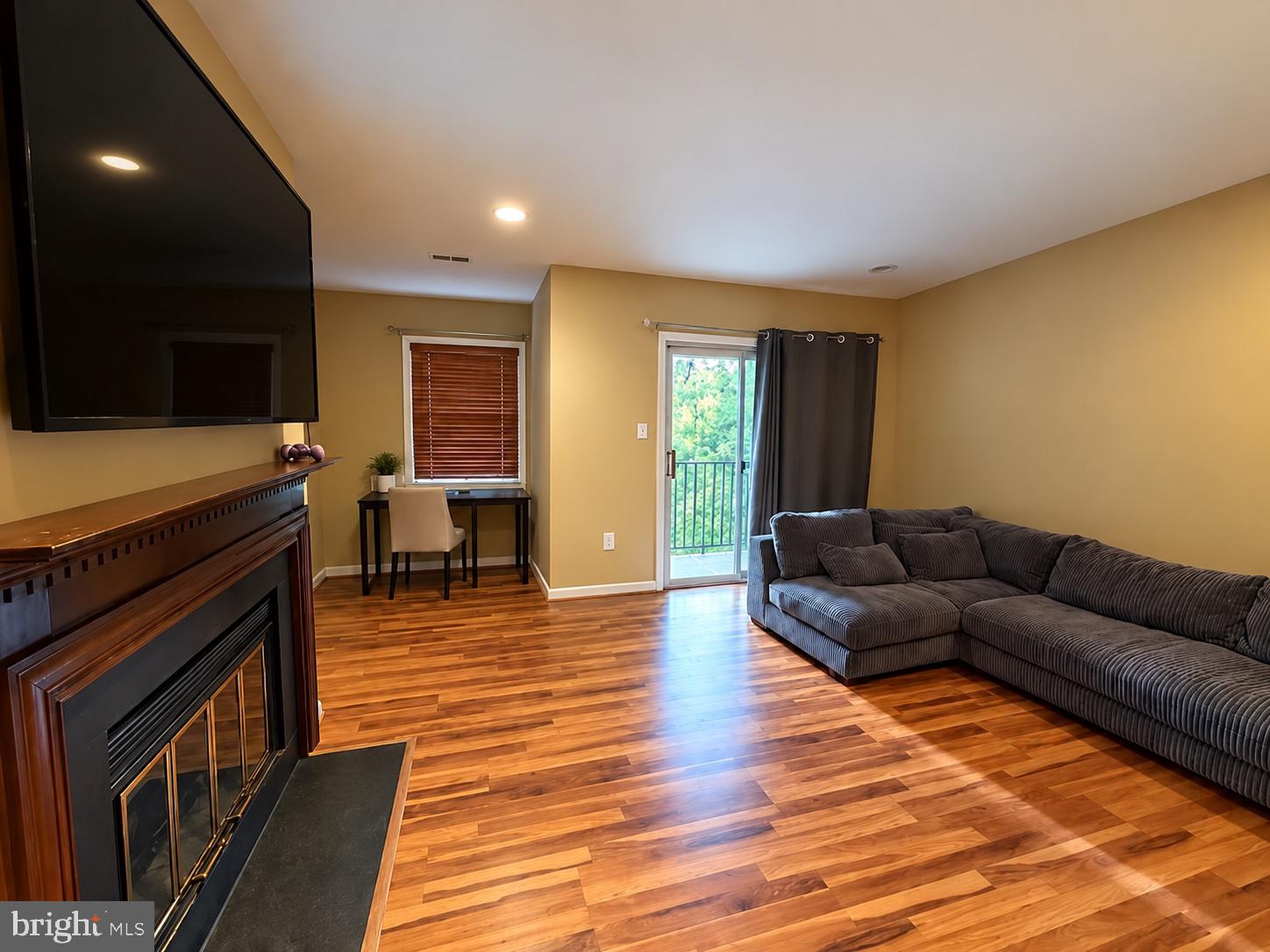 3760 MADISON LANE B 3760B