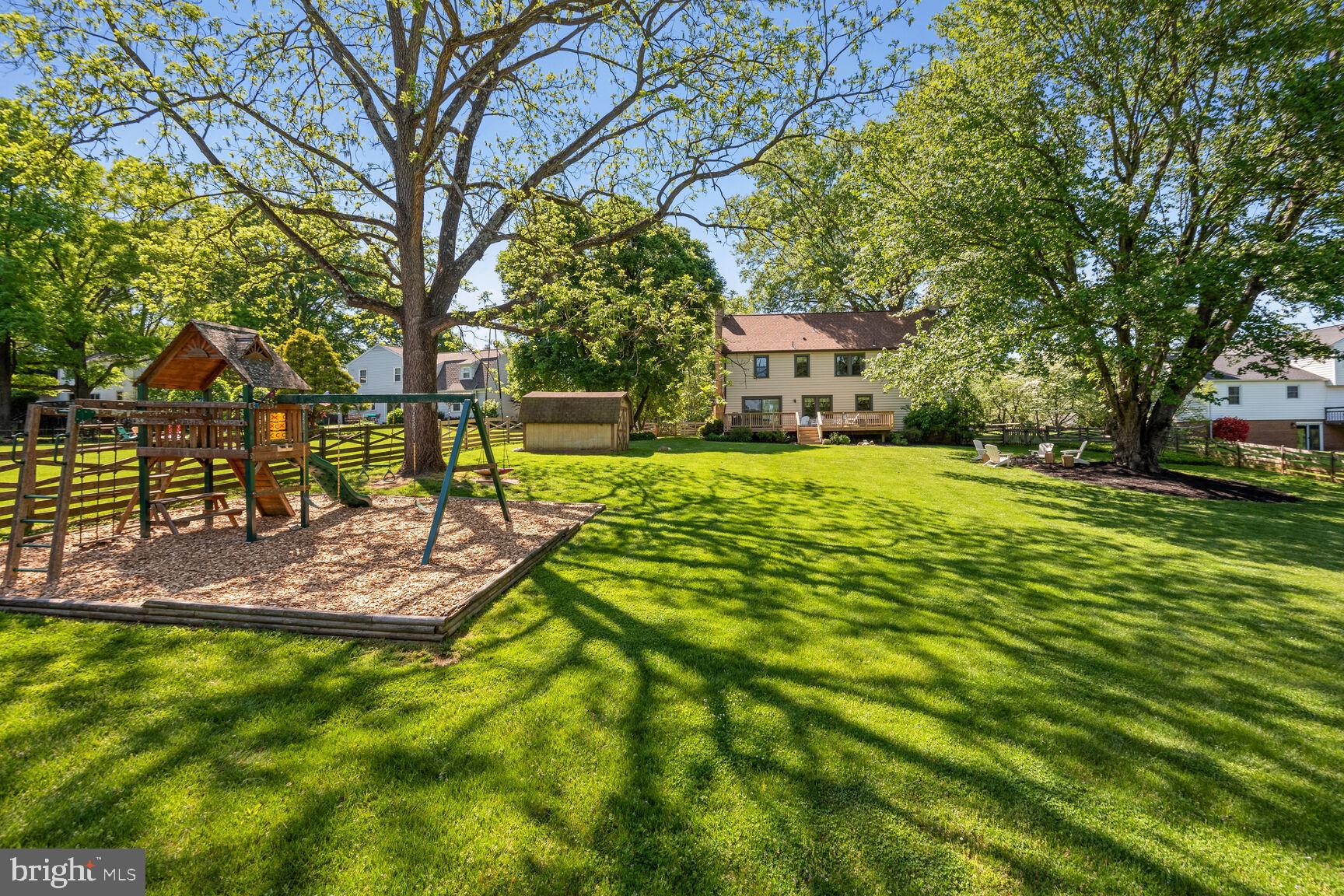 ANCIENT OAK - Residential