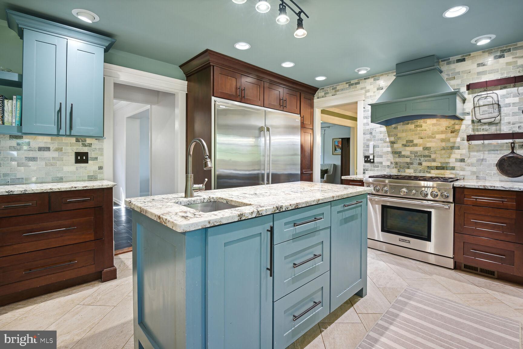 ANCIENT OAK - Residential