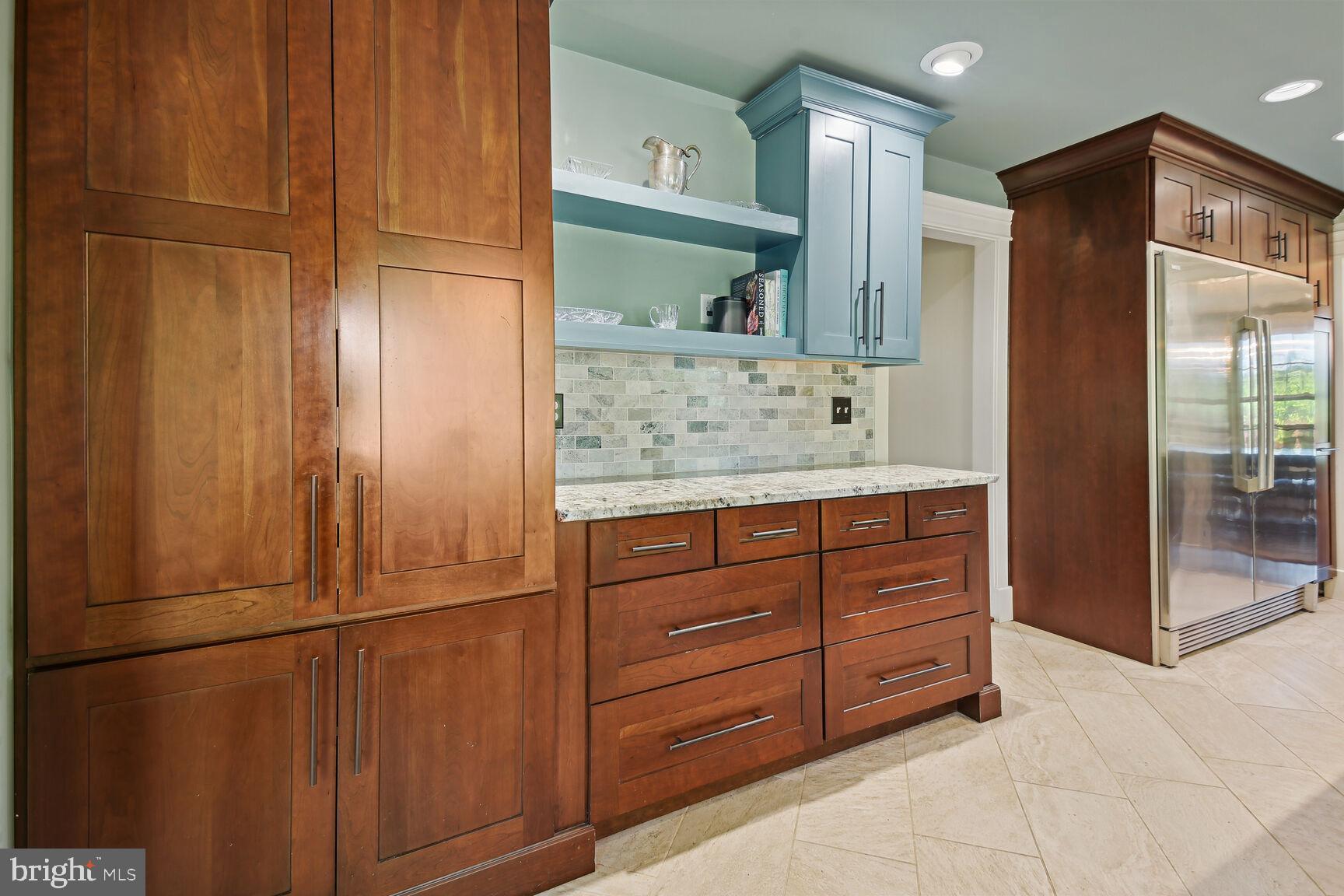 ANCIENT OAK - Residential