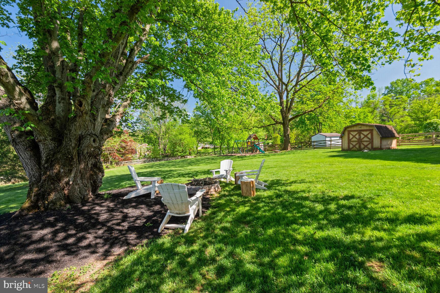 ANCIENT OAK - Residential