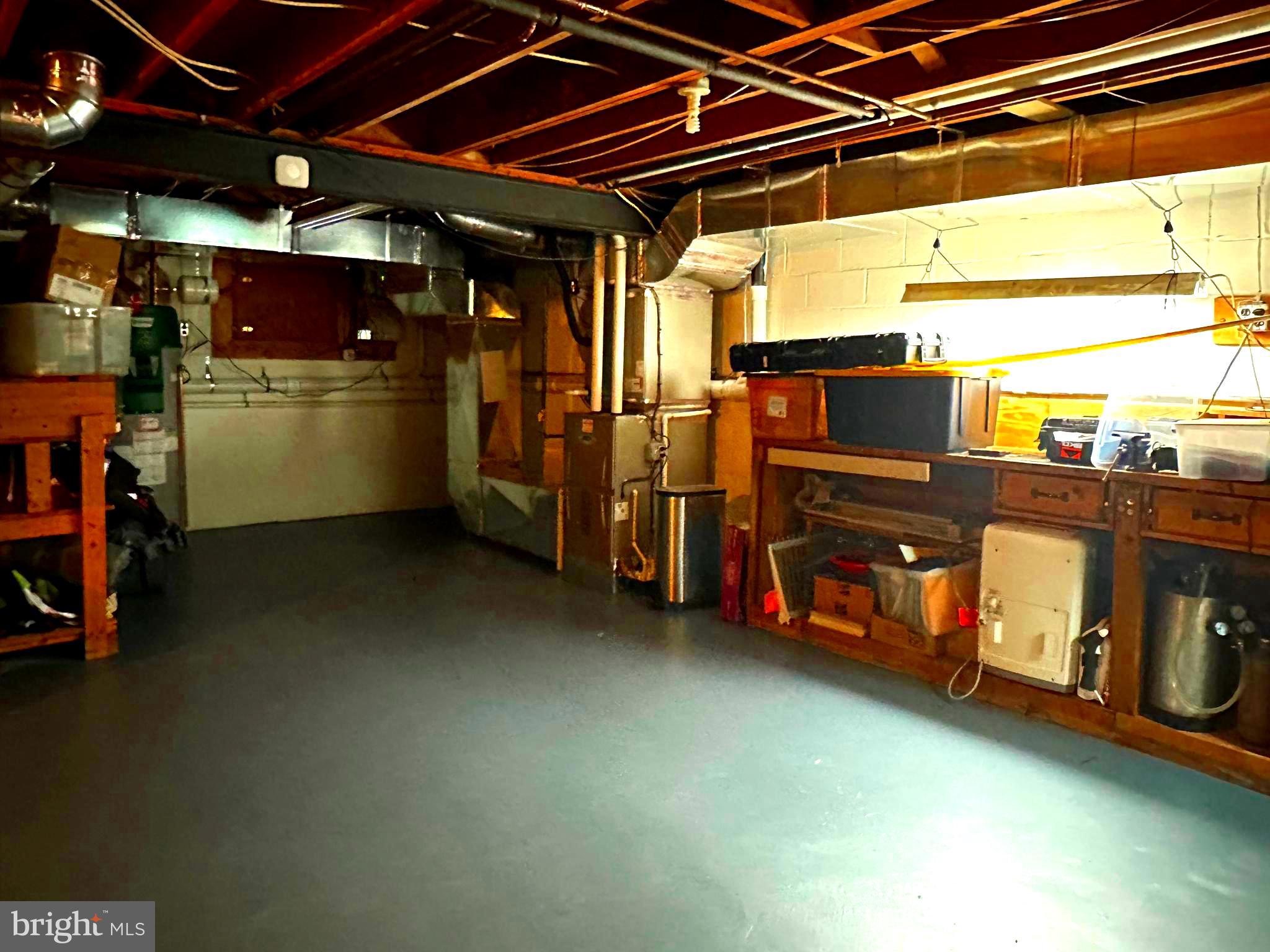 ANCIENT OAK - Residential