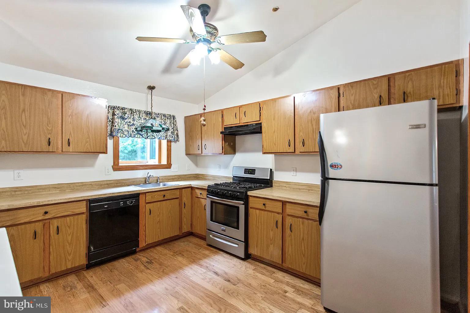 CAMP SPRINGS - Residential Lease