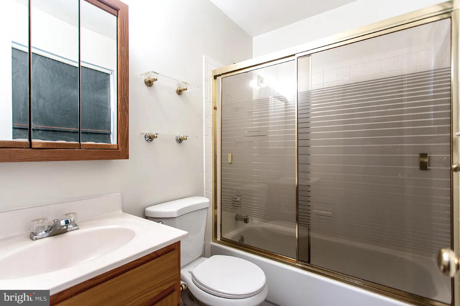 CAMP SPRINGS - Residential Lease