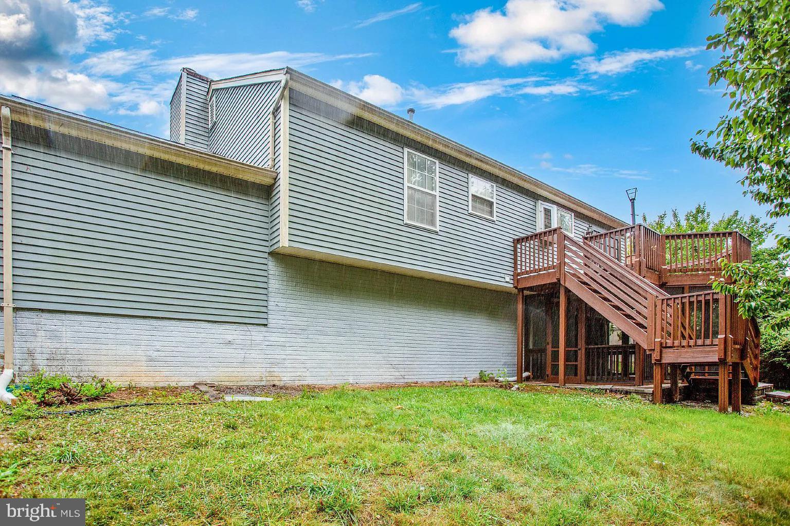 CAMP SPRINGS - Residential Lease