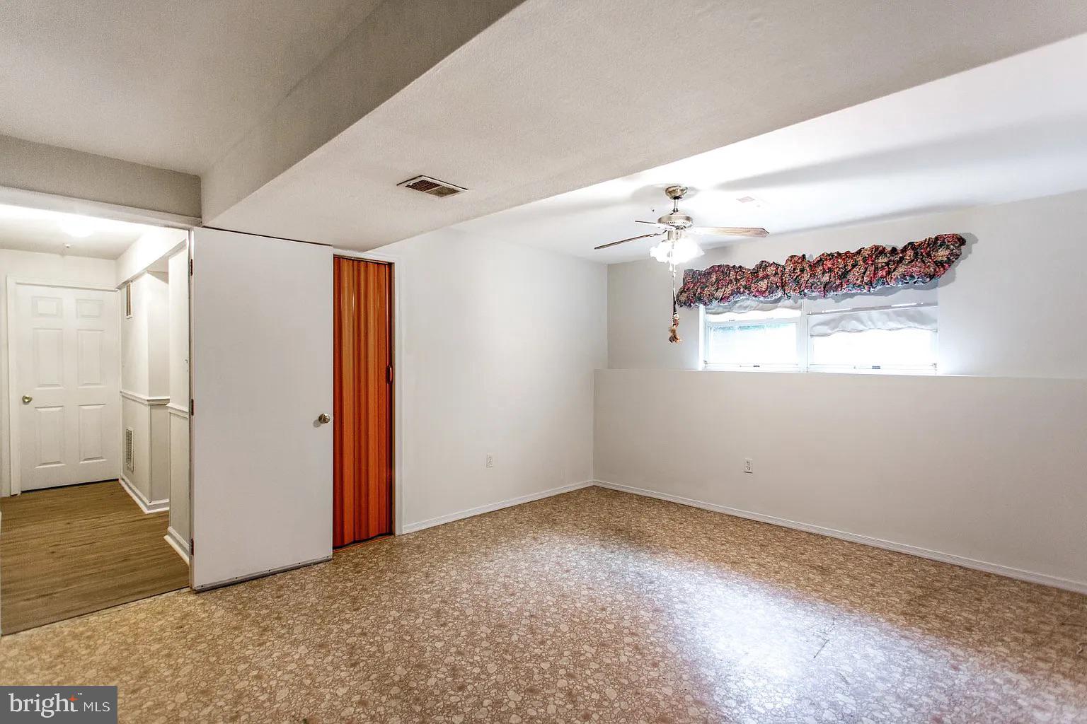 CAMP SPRINGS - Residential Lease