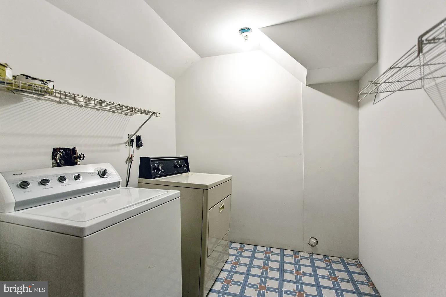 CAMP SPRINGS - Residential Lease