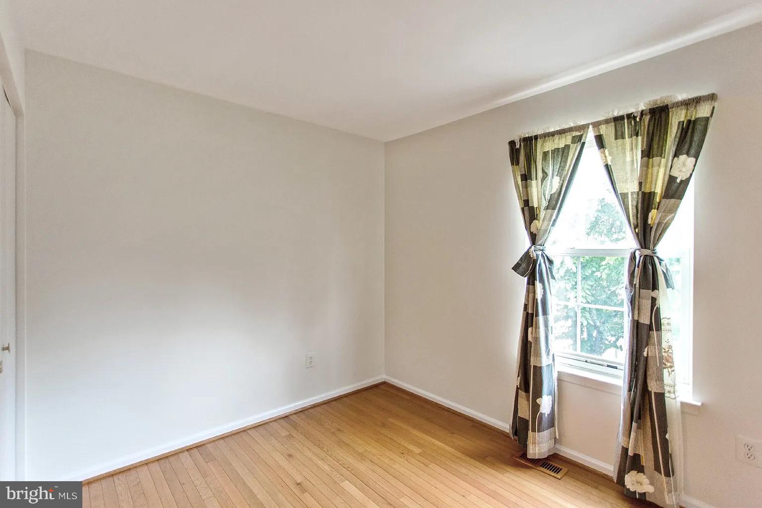 CAMP SPRINGS - Residential Lease