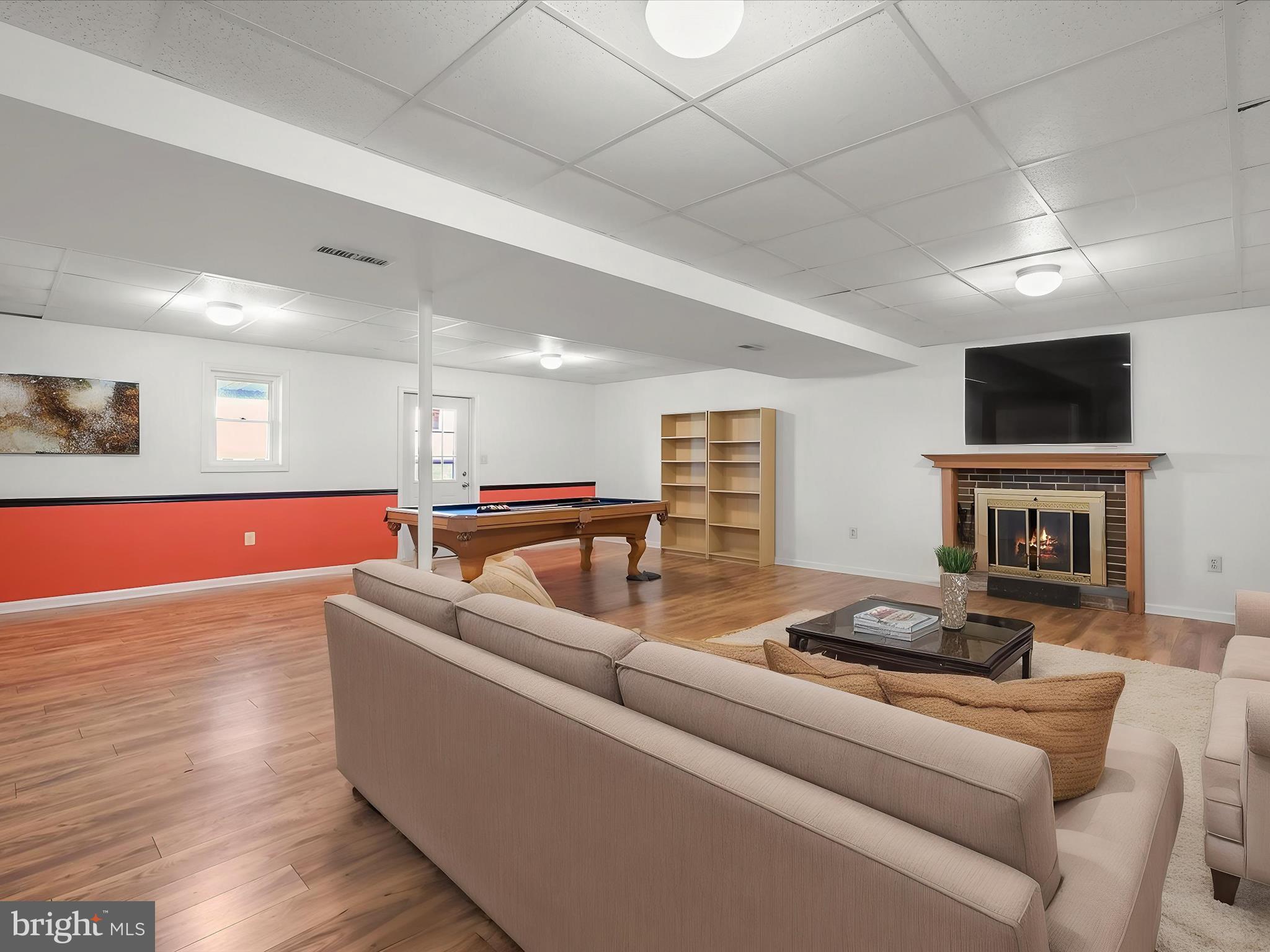 UNIONTOWN - Residential