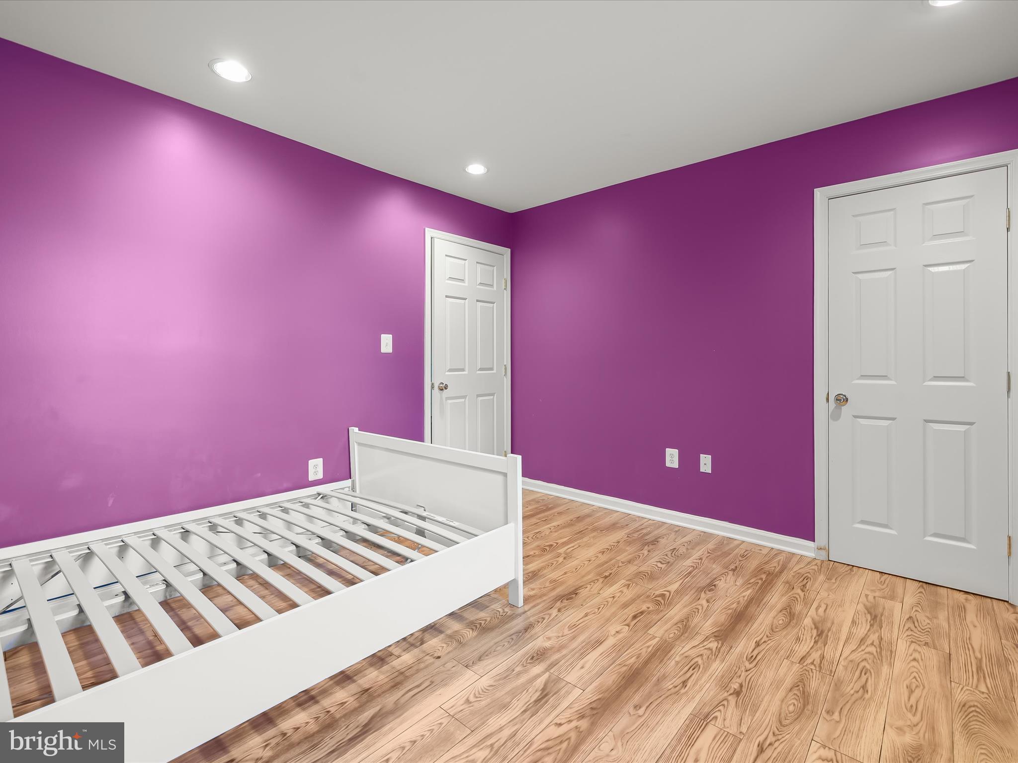 UNIONTOWN - Residential