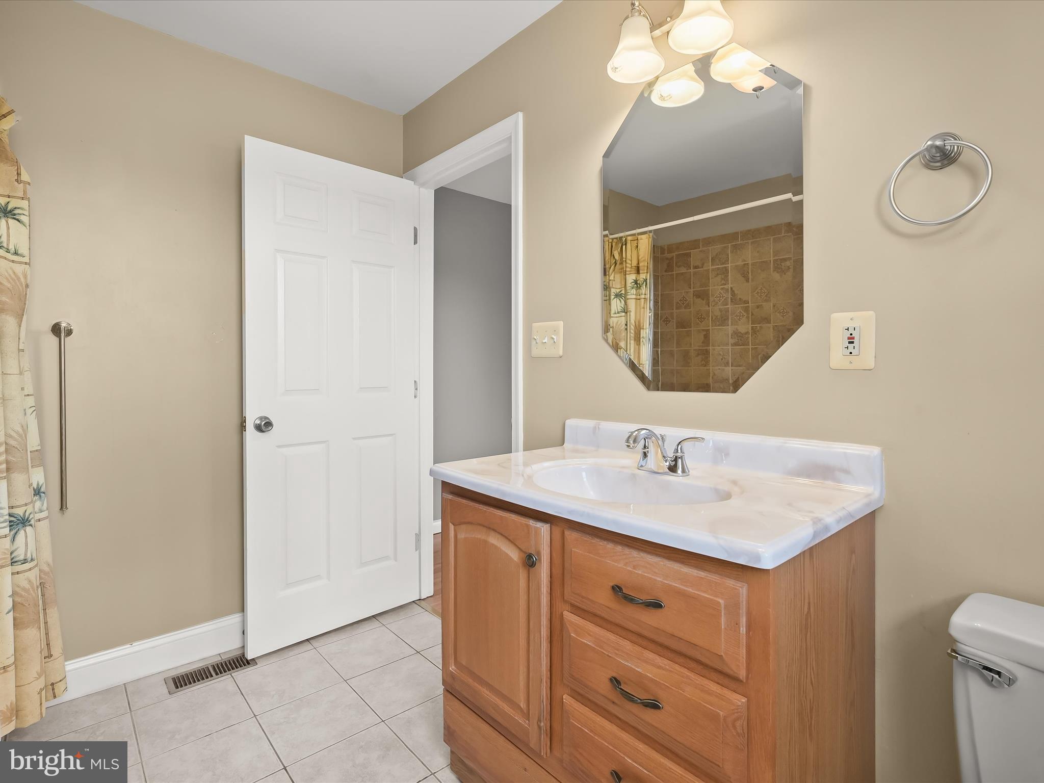 UNIONTOWN - Residential