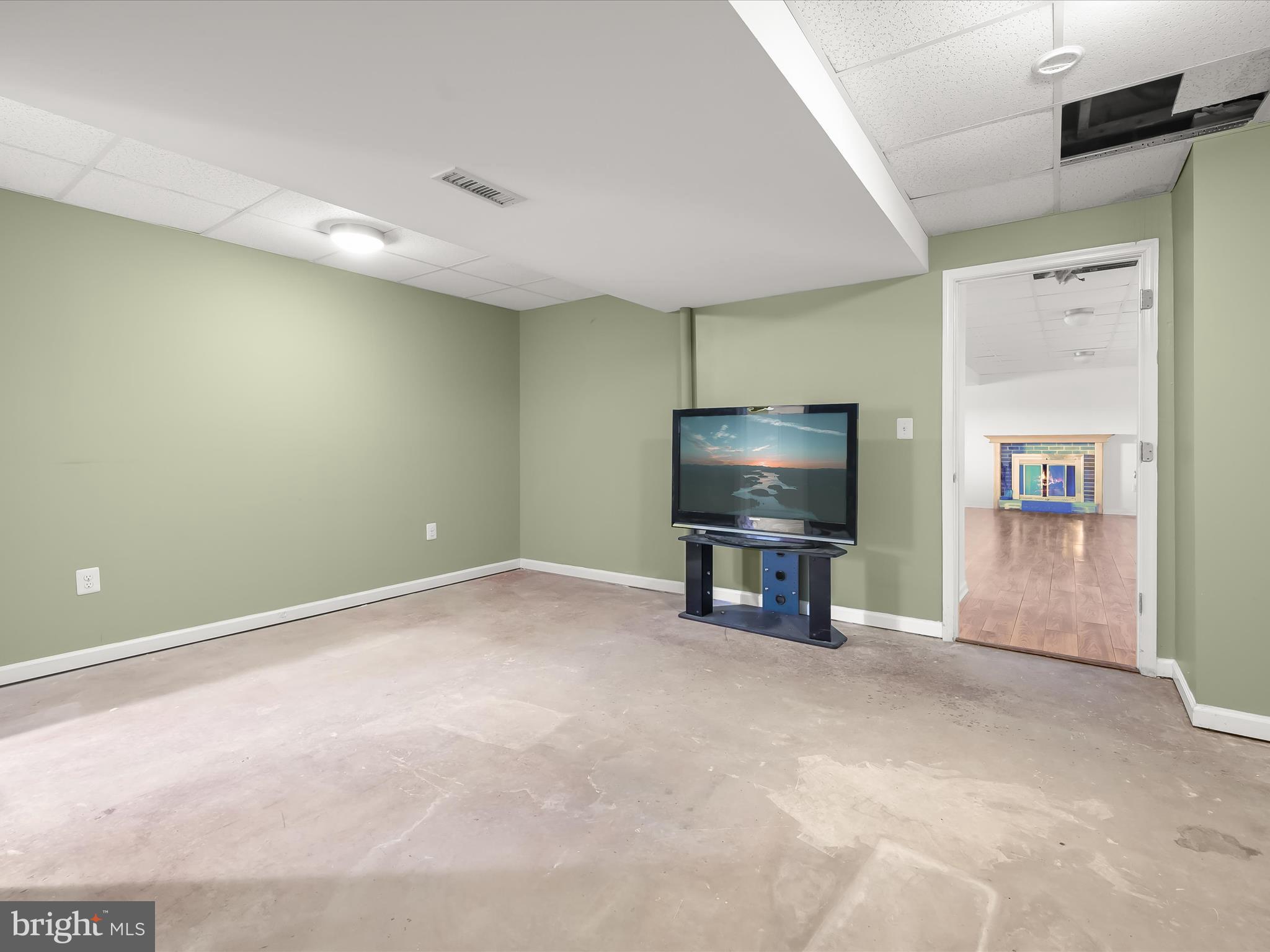 UNIONTOWN - Residential