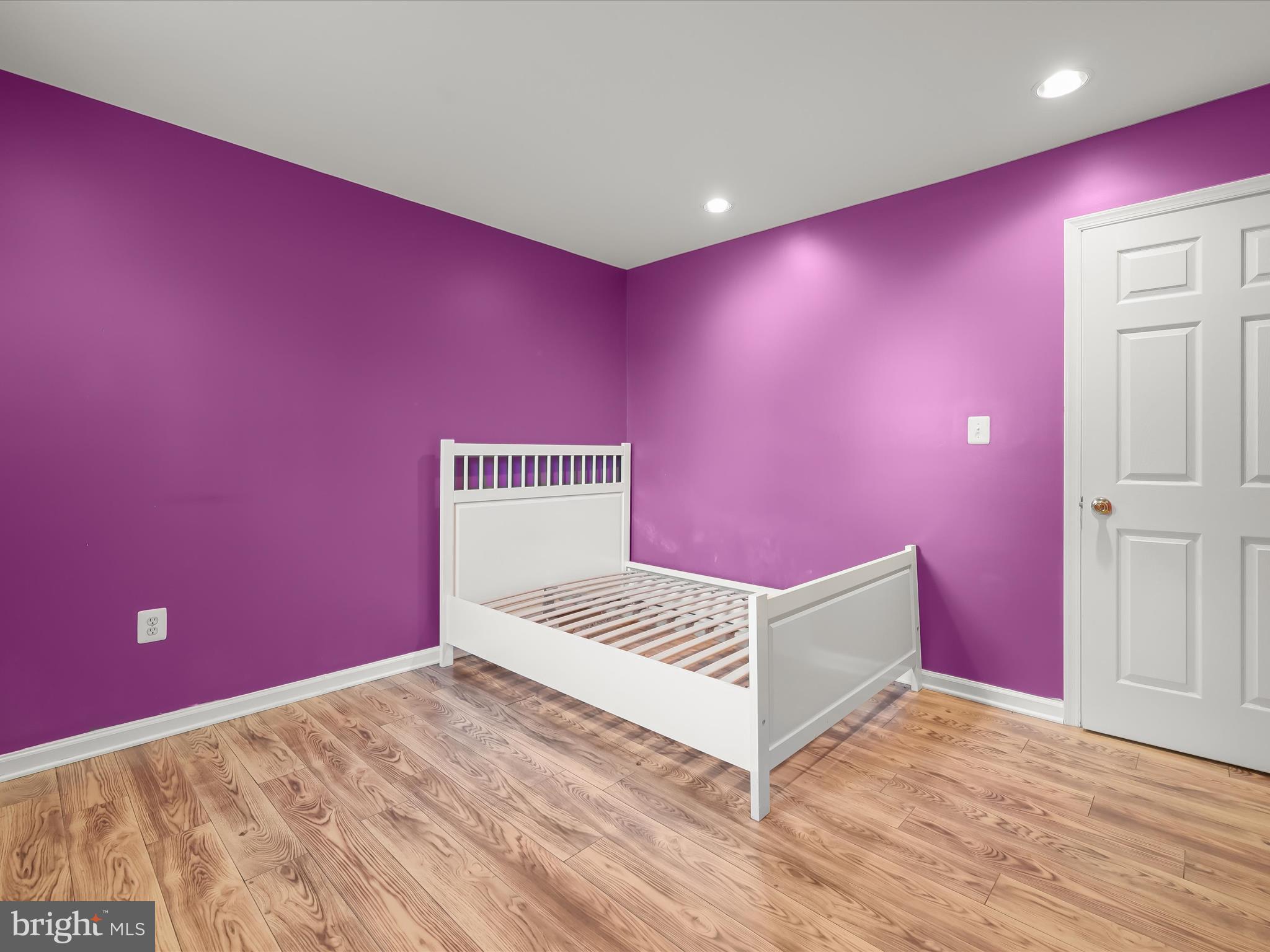 UNIONTOWN - Residential