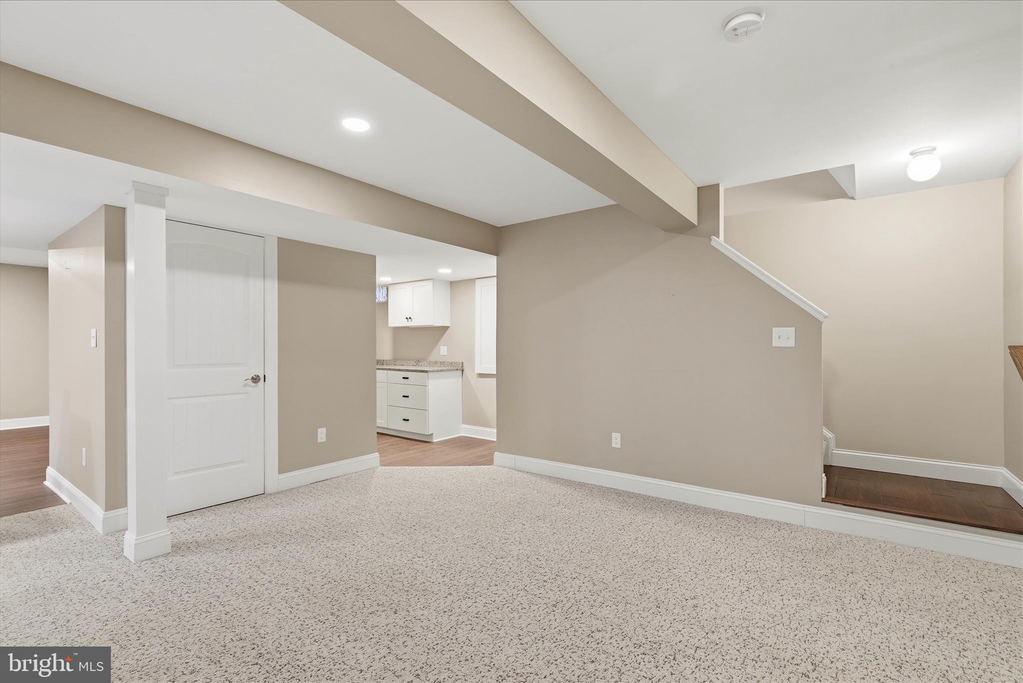 SOUTH MEADOW - Residential