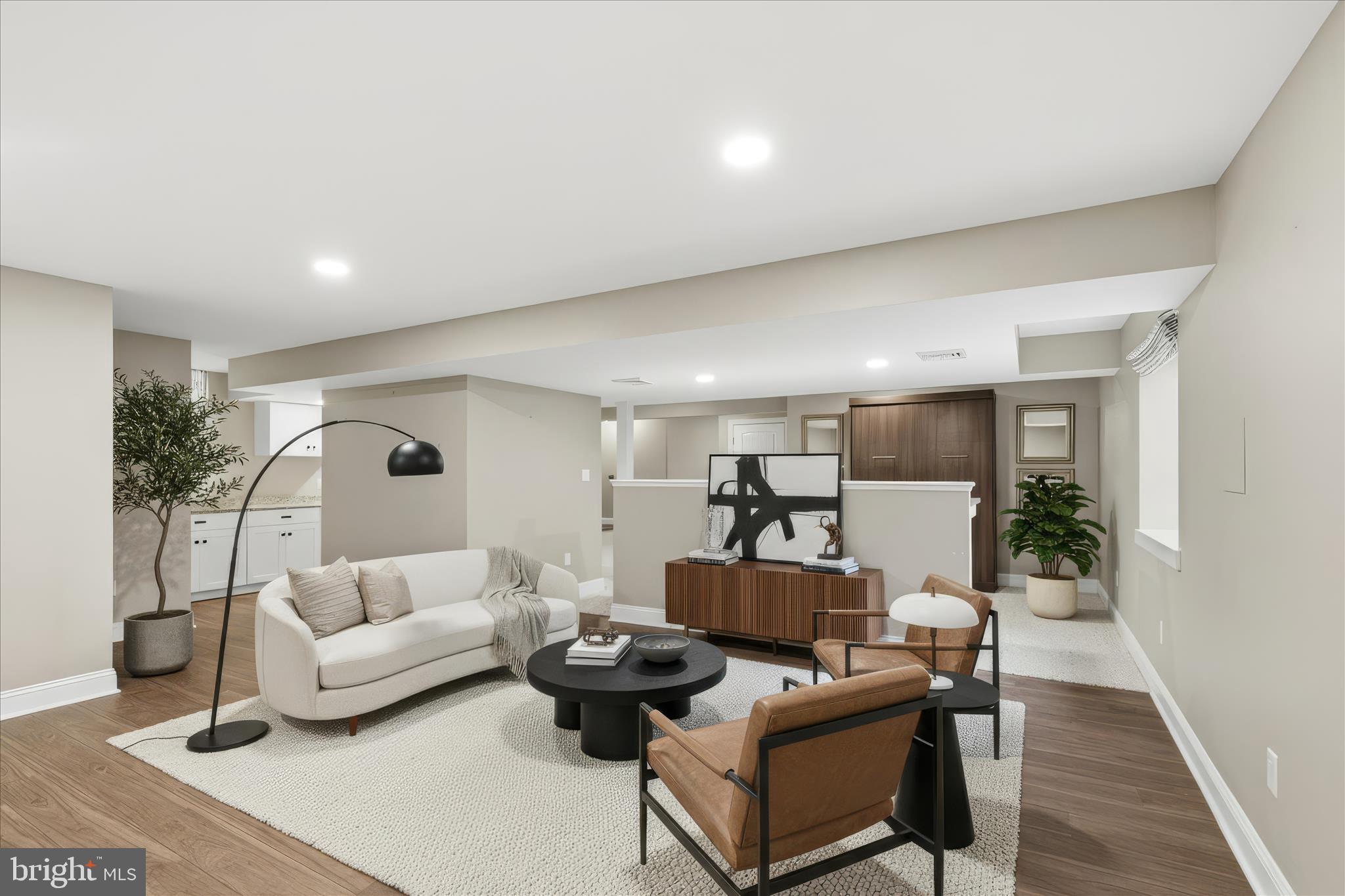 SOUTH MEADOW - Residential